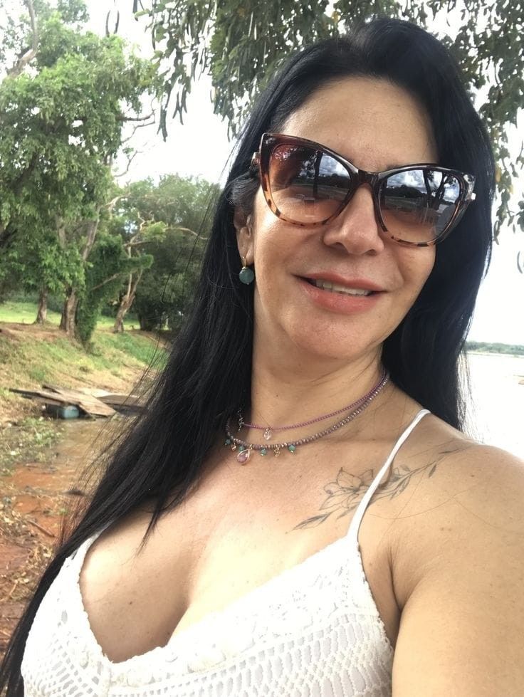 Laura F.